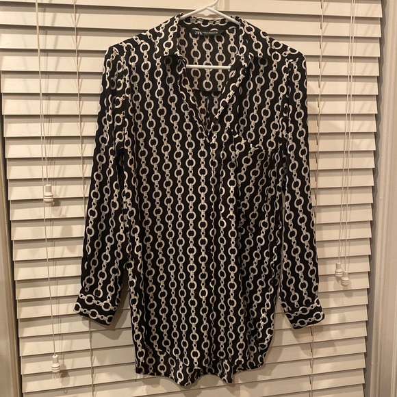 Zara Satin Chain Blouse - Picture 3 of 9